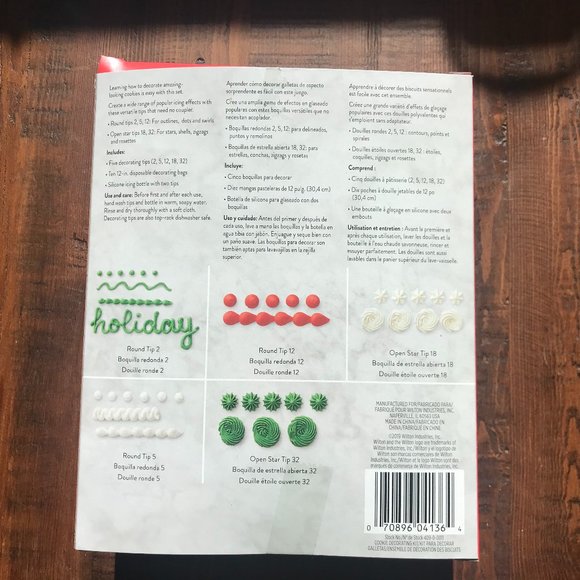 New WILTON Frosting Decorating Kit with Tips Bottle, Bags for Cookies, Cakes - Picture 6 of 10